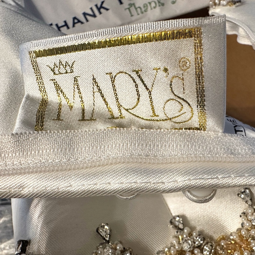EUC- Mary’s wedding/ formal dress - Picture 8 of 10